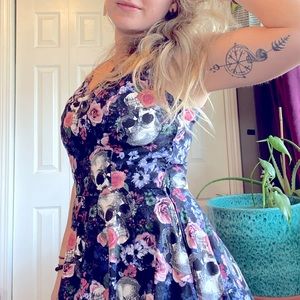 SKULL AND ROSES VINTAGE STYLE ROMANTIC PINUP DRESS